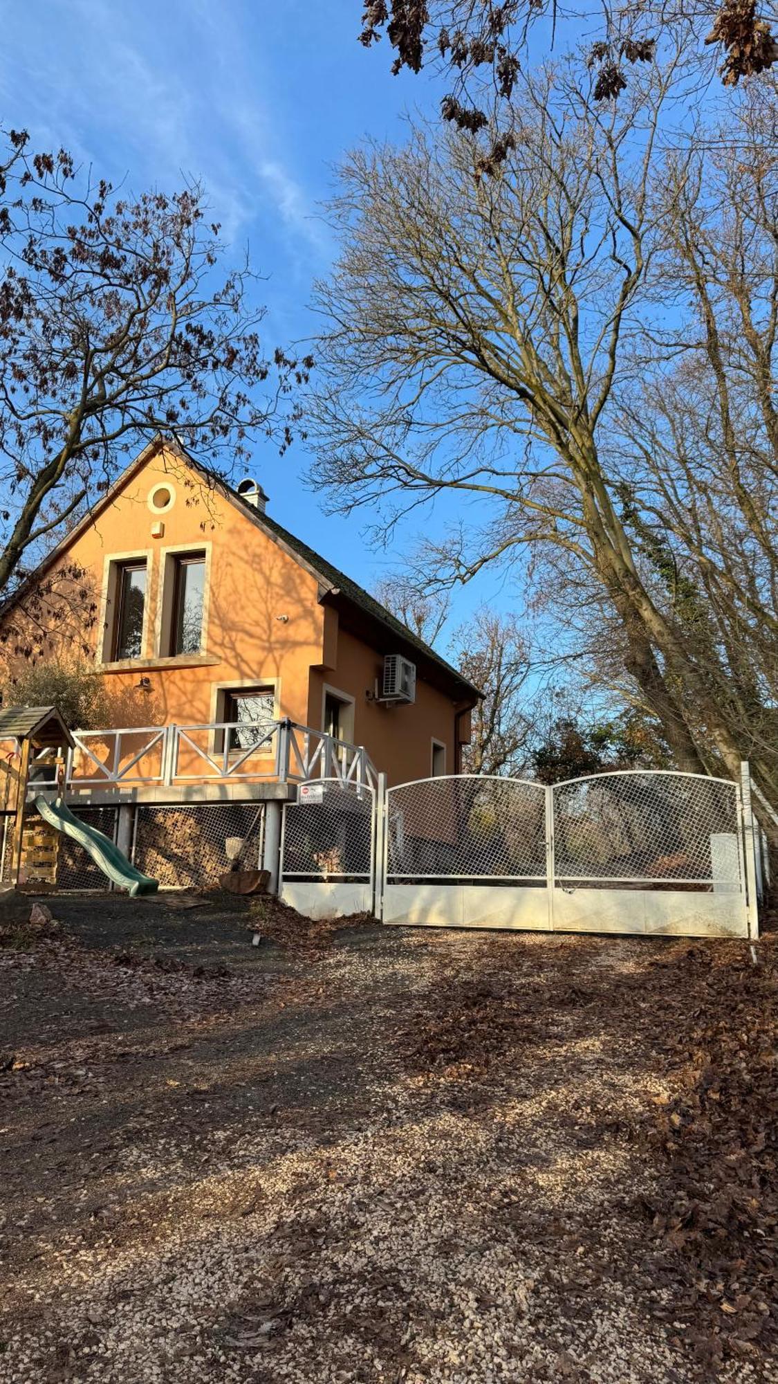 Red Stone Apartman Palkoeve 200M A Balaton Parttol Kilatassal Kovagoors المظهر الخارجي الصورة